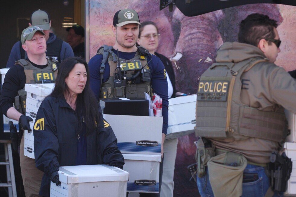Agents armed with search warrants keep focus on Minnesota in public fraud probe - AP News