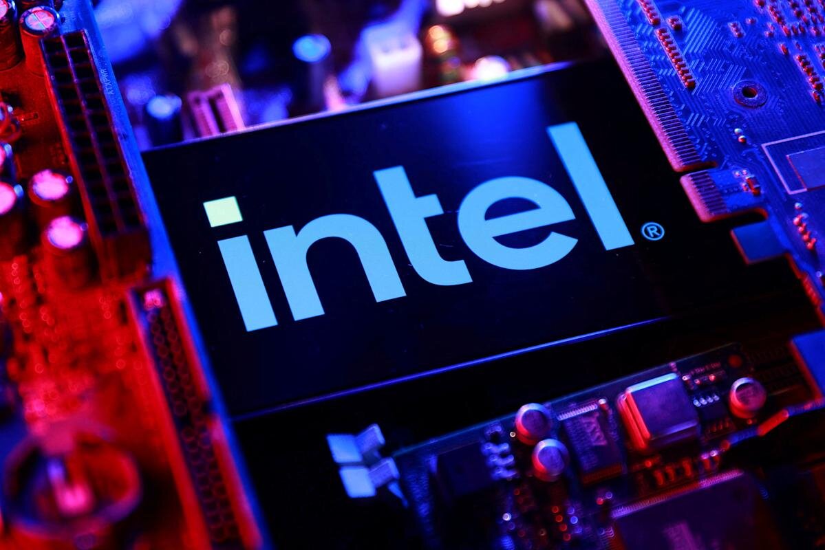 Intel stock soars on Q1 earnings beat, strong outlook - Yahoo Finance