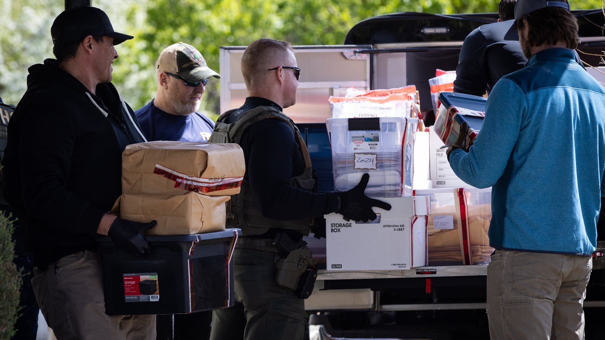 Federal, state officials execute search warrants at daycare providers in Twin Cities - MPR News