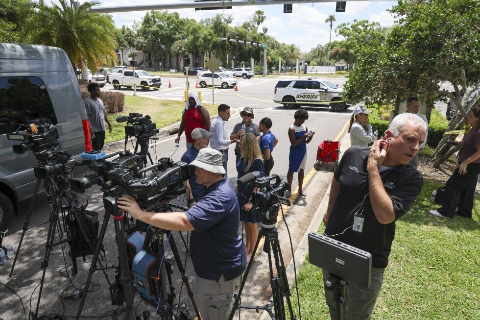 Body found near the Florida bridge where body of 1 of 2 missing students was found days earlier - AP News