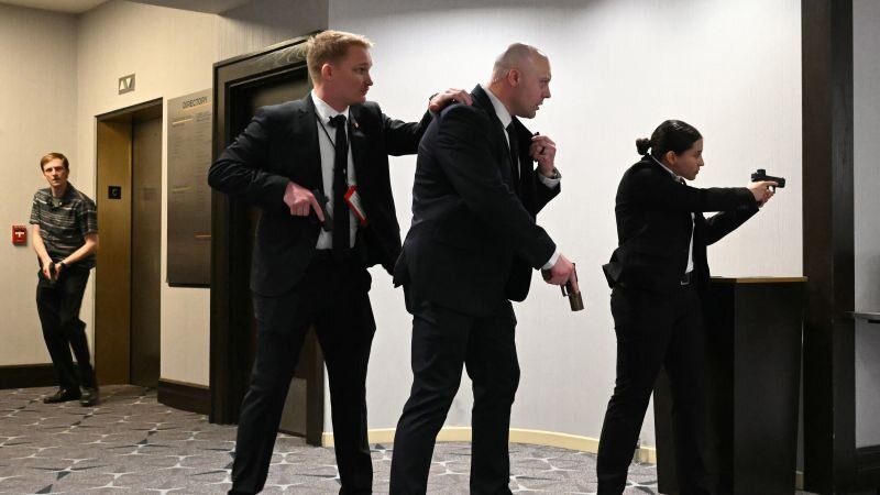 Trump rushed off stage after shots fired at White House Correspondents’ Dinner - CNN