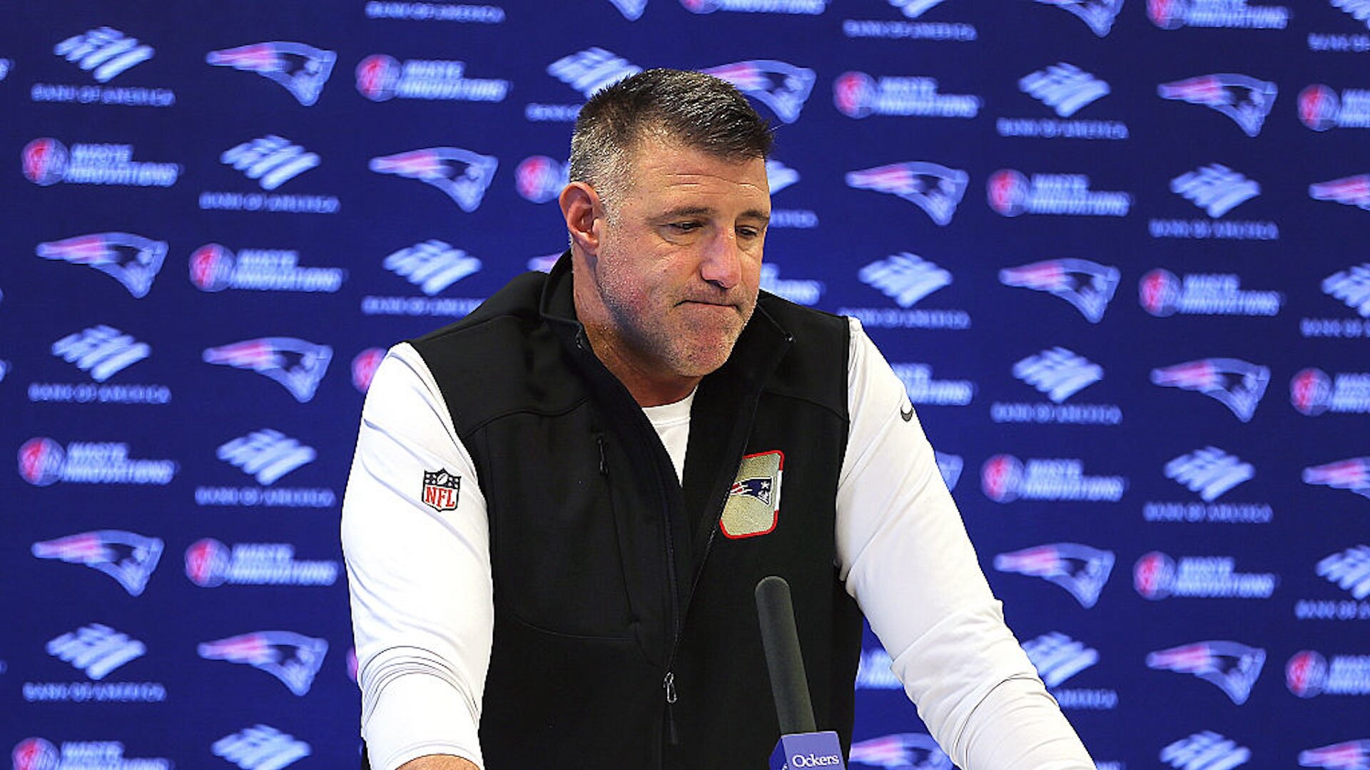 Mike Vrabel To Seek Counseling Over "Completely Innocent Interaction" With Dianna Russini - Defector