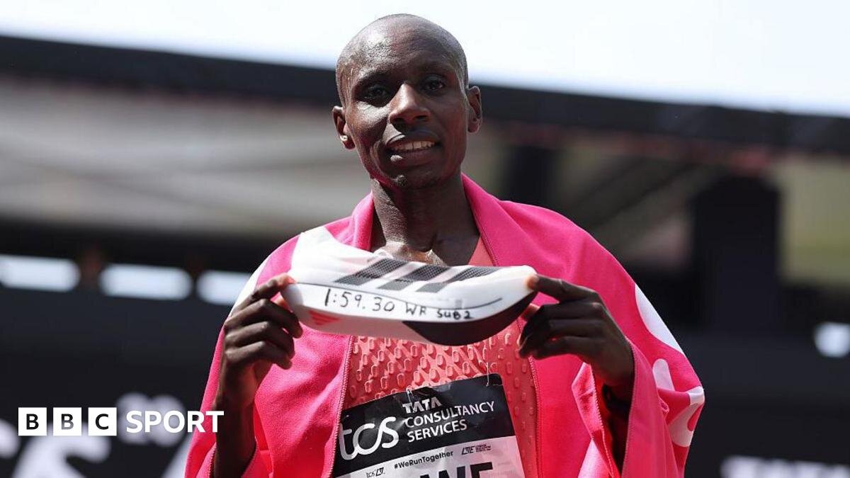 Lighter than a bar of soap - the shoes worn to shatter marathon record - BBC