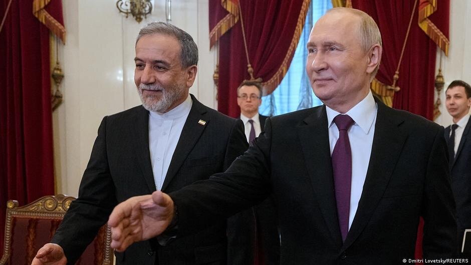 Putin pledges support for Iran in talks with FM Araghchi - DW.com