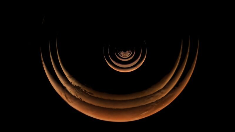 Mars flyby captures spectacular, unique views of the red planet - CNN