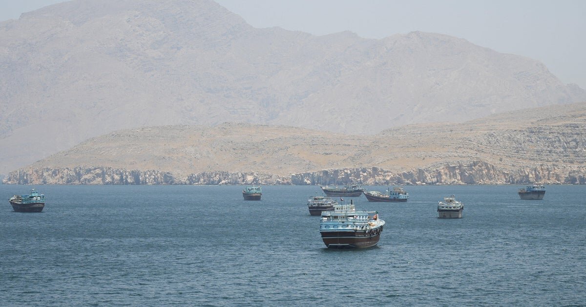 Live Updates: Seized ship taken toward Iran as Trump and China's Xi agree Strait of Hormuz "must remain open" - CBS News