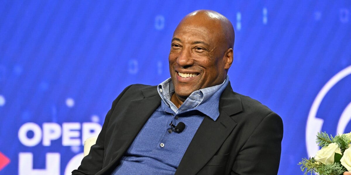 Byron Allen wanted to own Paramount. He's buying BuzzFeed instead. - Business Insider