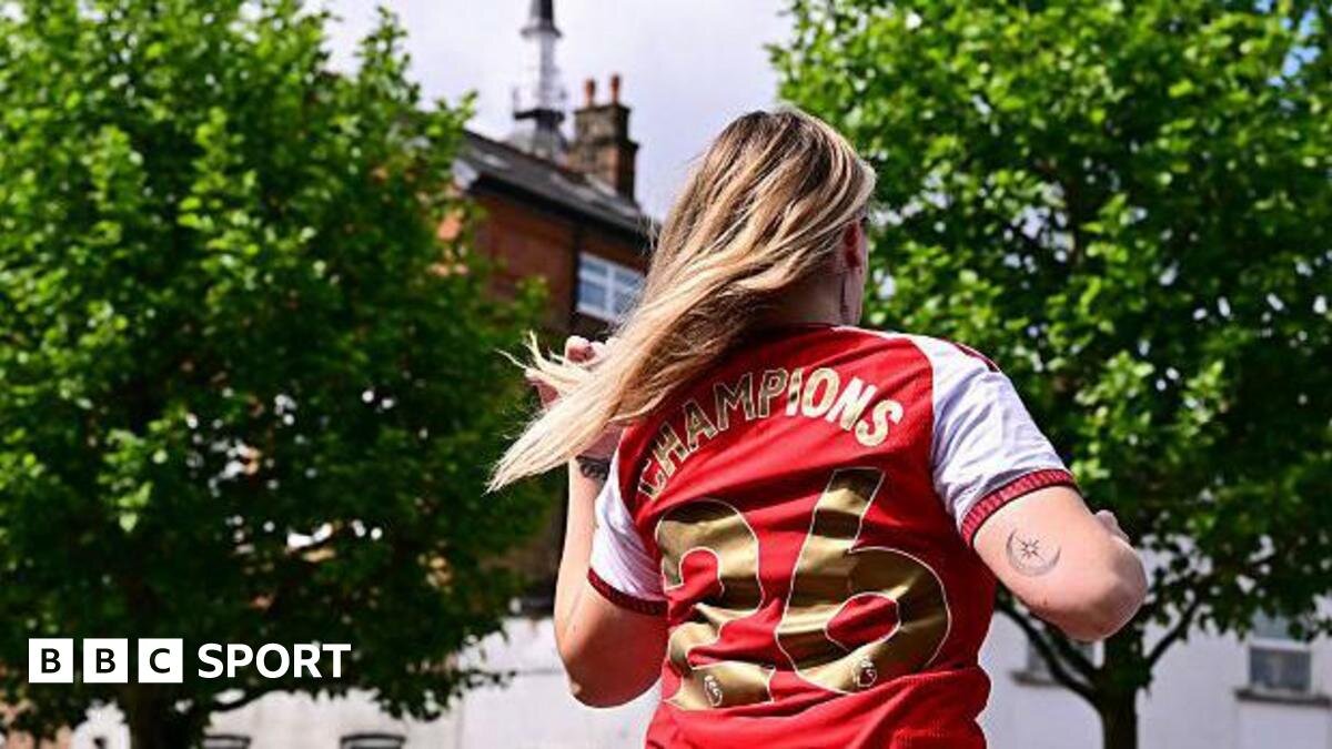 'The first in my lifetime' - Arsenal fans rejoice after shedding 'bottlers' tag - BBC
