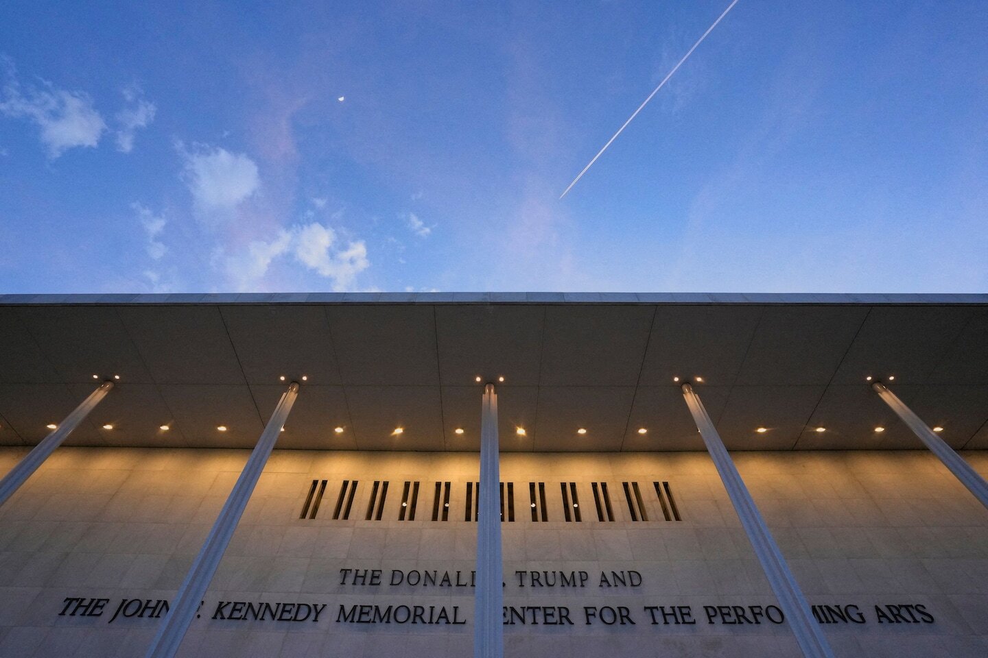 Judge orders Kennedy Center to remove Trump’s name from building - The Washington Post