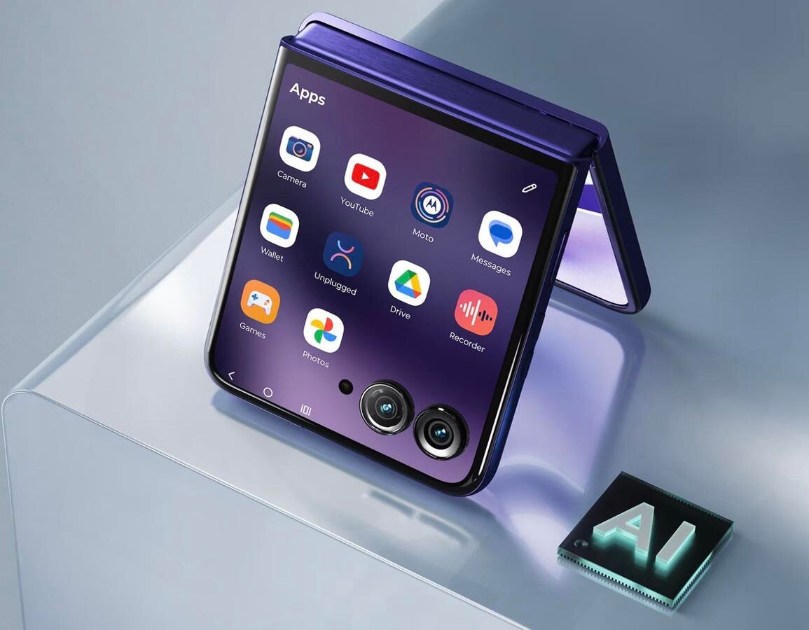 Motorola Beats Apple And Samsung: The Razr Ultra 2026 Debuts Innovative Battery Tech - Forbes
