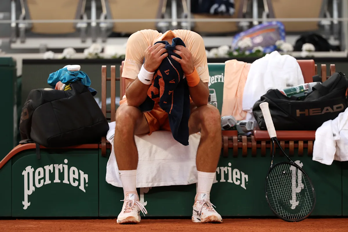 French Open: Joao Fonseca upsets Novak Djokovic in third round as favorites continue to fall - Yahoo Sports