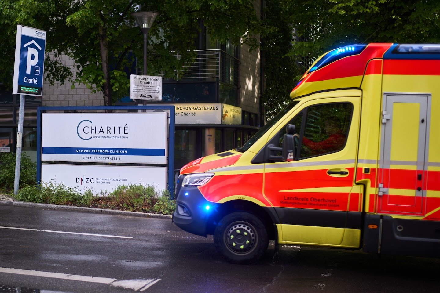 White House resisted letting doctor with Ebola return to U.S. - The Washington Post