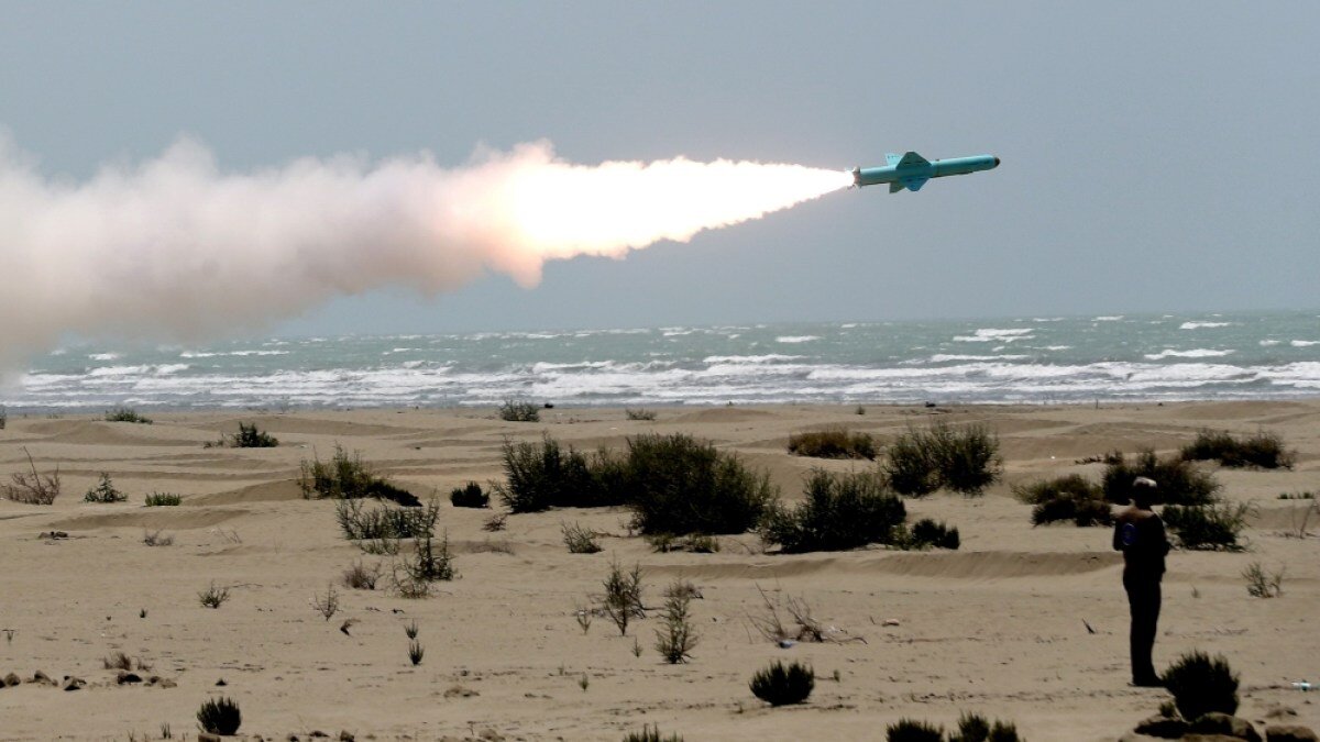 UAE reports missile and drone strikes incoming from Iran - Al Jazeera