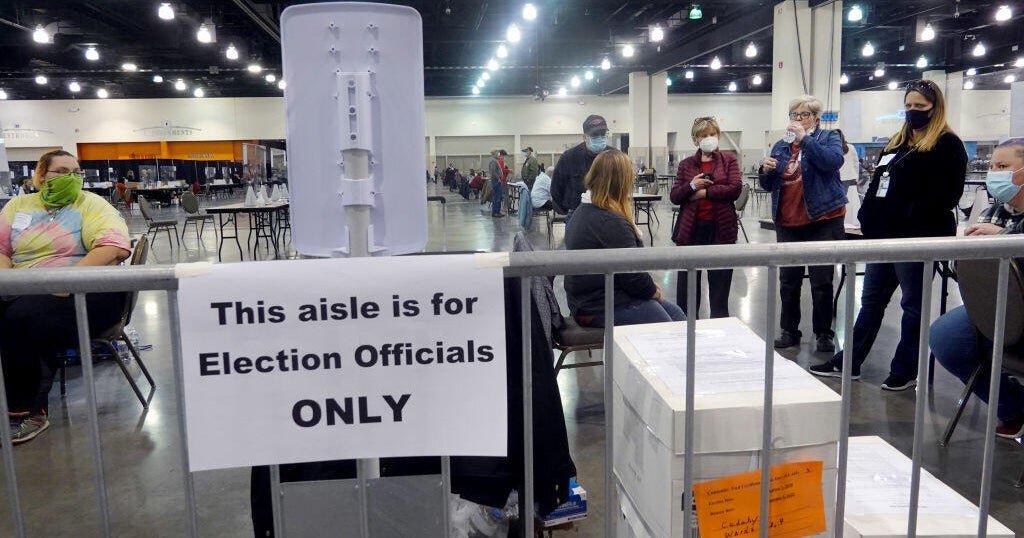FBI sought to interview top election official in Wisconsin's Milwaukee County - CBS News