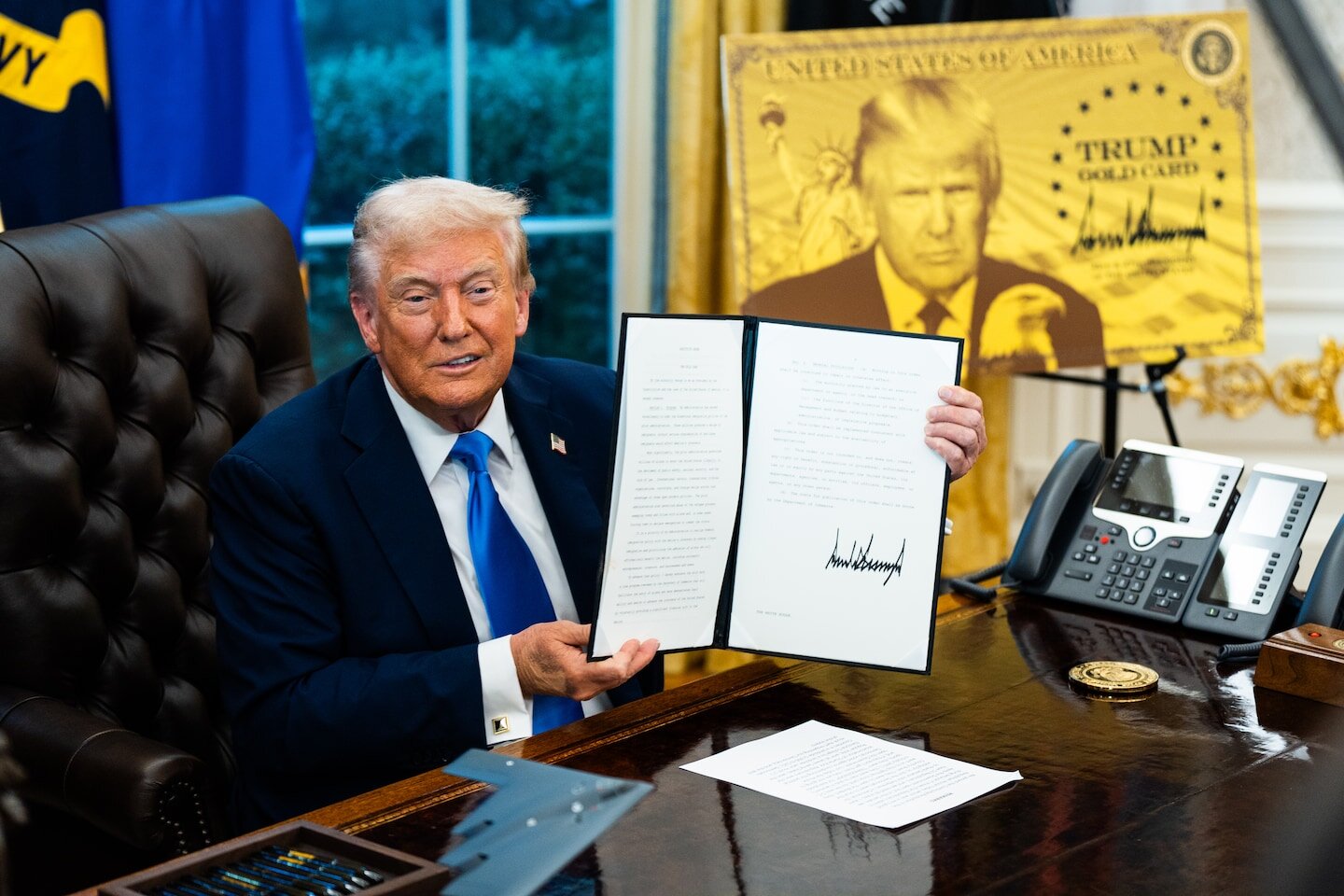 Lawyers for the global elite aren’t buying Trump’s gold card visa - The Washington Post