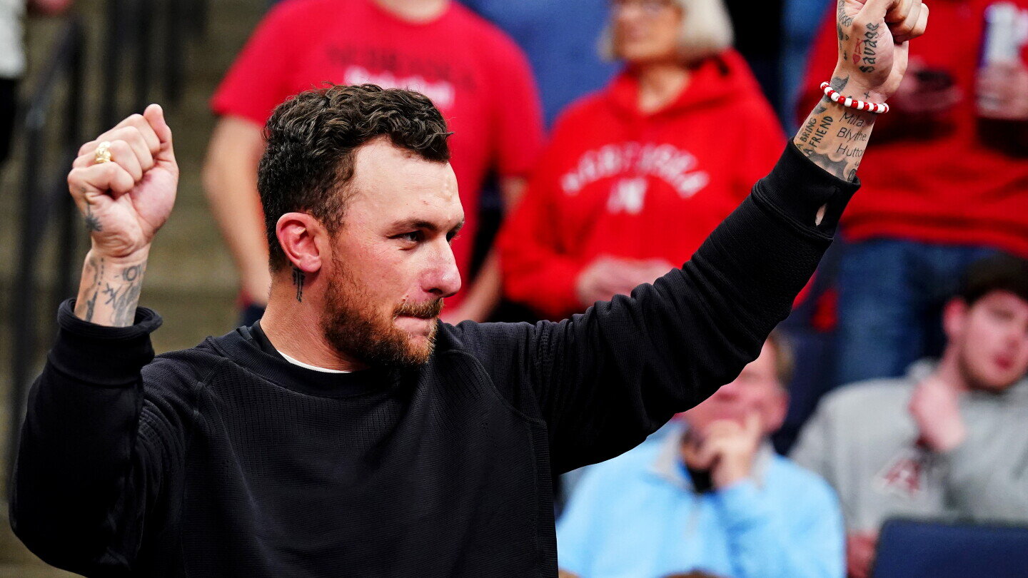 Johnny Manziel beats Bob Menery in Battle of Dad Bods - NBC Sports