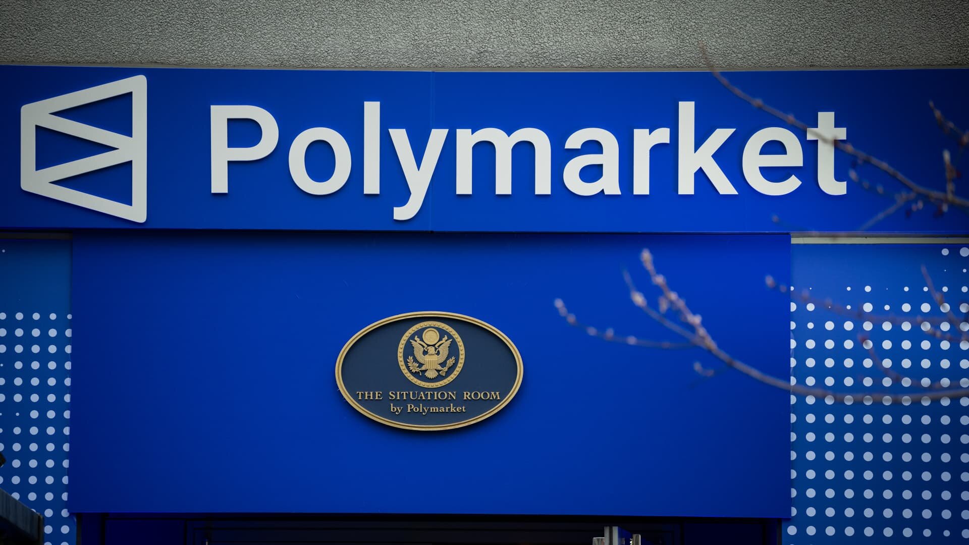 Google employee charged with $1M Polymarket insider trading bet on search term - CNBC