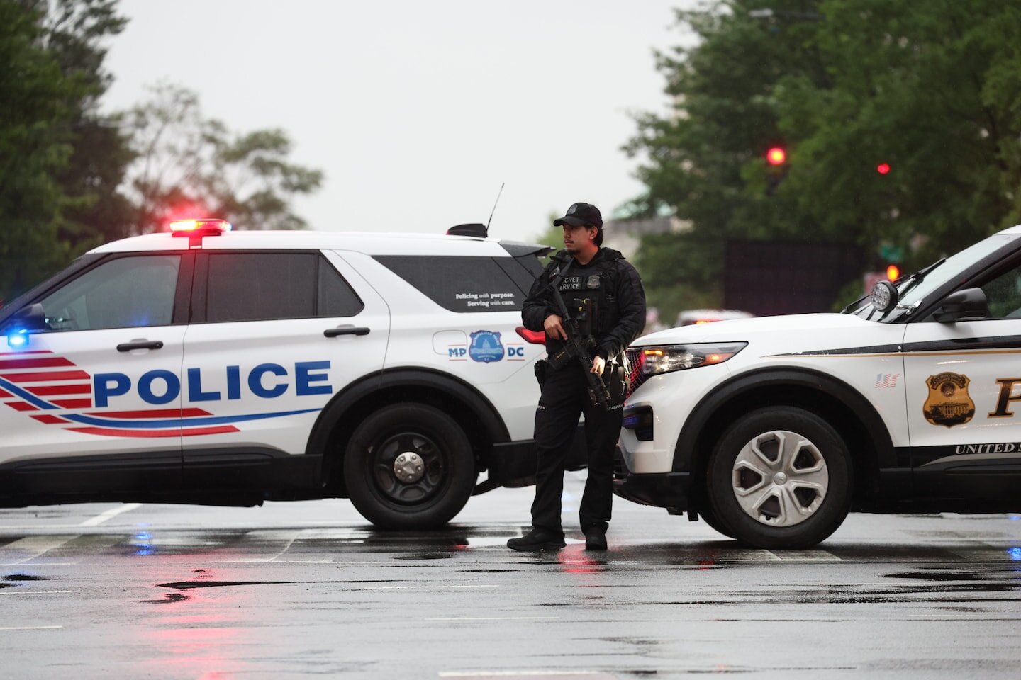 Shooter killed near the White House was previously charged with trespassing - The Washington Post