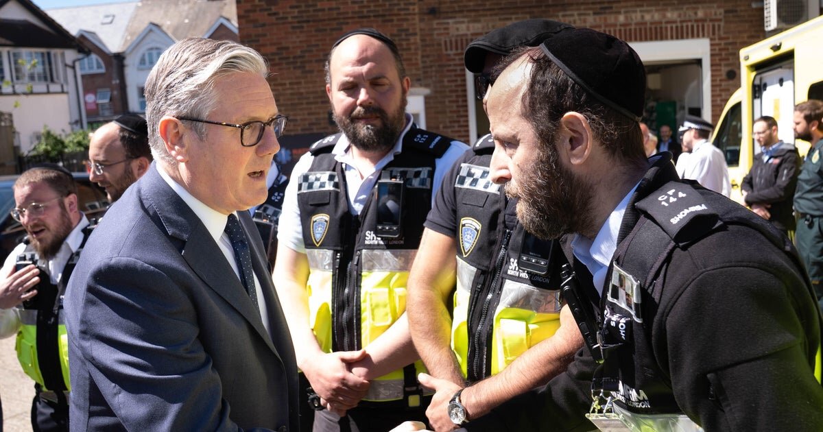 U.K. prime minister urges tougher action at some Gaza protests after antisemitic attacks - CBS News
