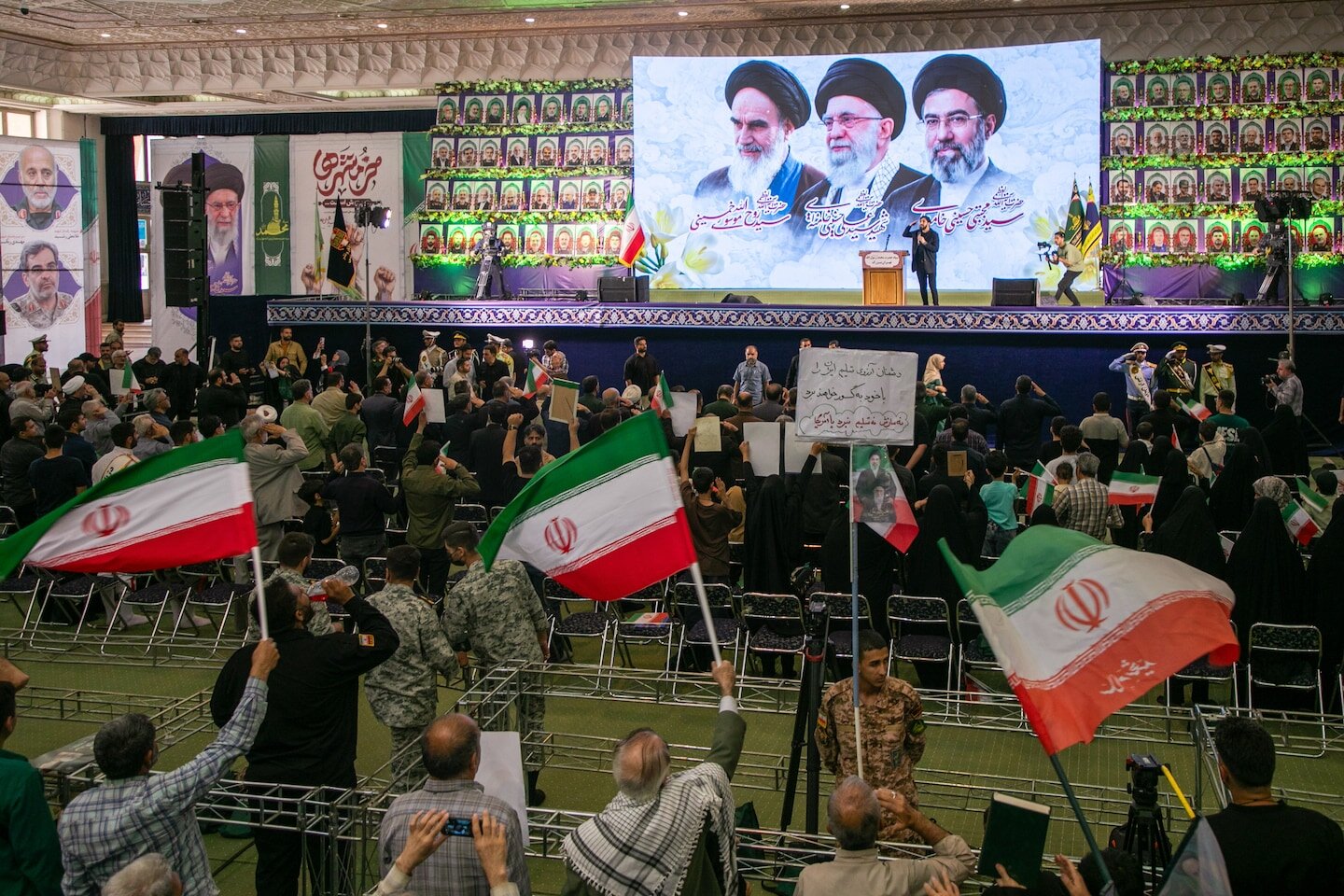 As new Iran deal faces sharp criticism, Trump seeks to widen Abraham Accords - The Washington Post