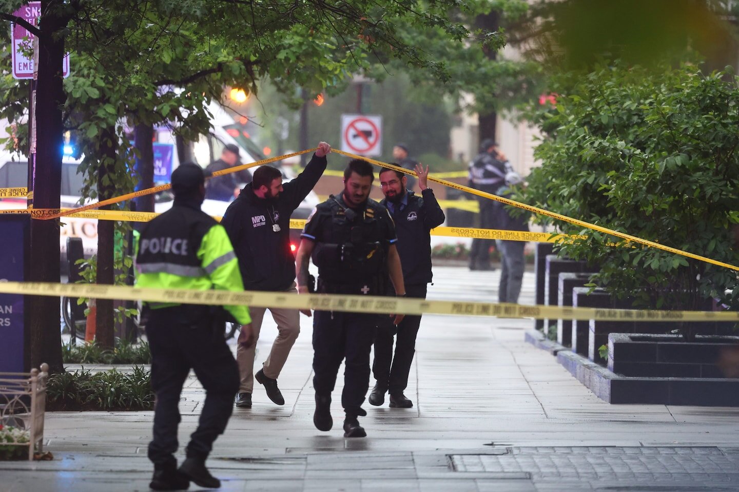 Suspected gunman dead after exchanging fire with Secret Service near White House - The Washington Post