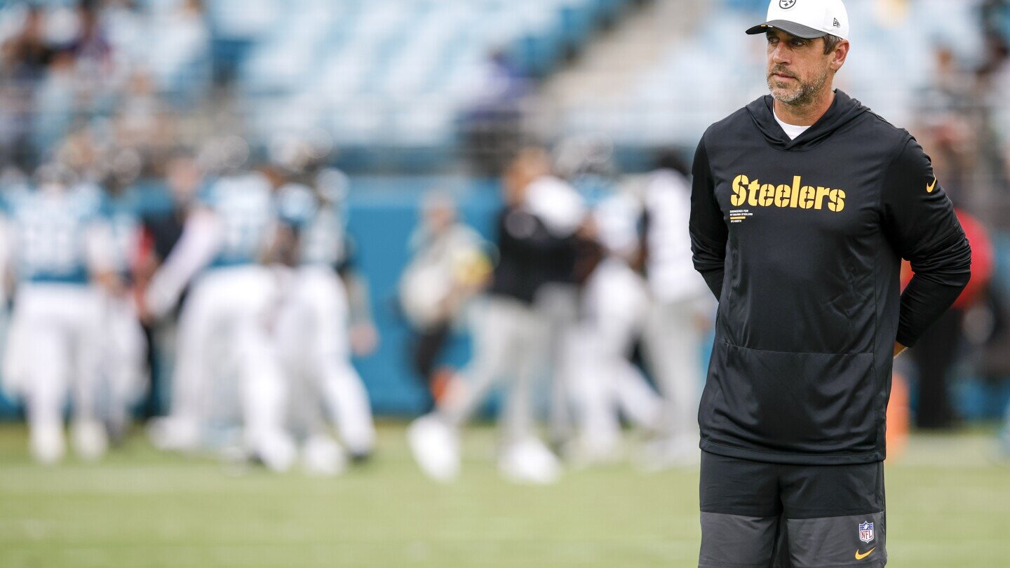 Aaron Rodgers will arrive in Pittsburgh to a "visit" later today - NBC Sports