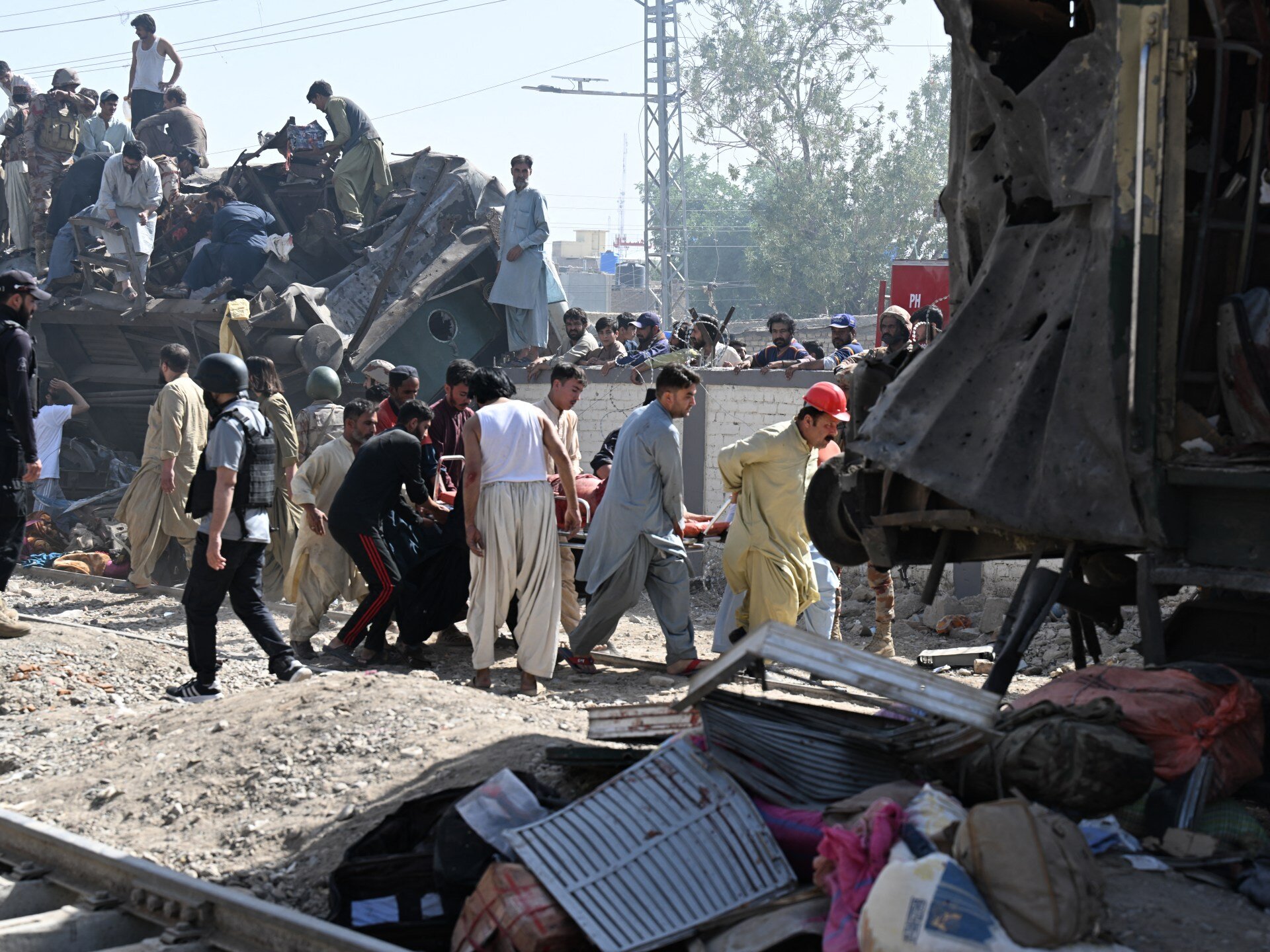 Suicide car bomb attack on train in Pakistan kills at least 24 - Al Jazeera
