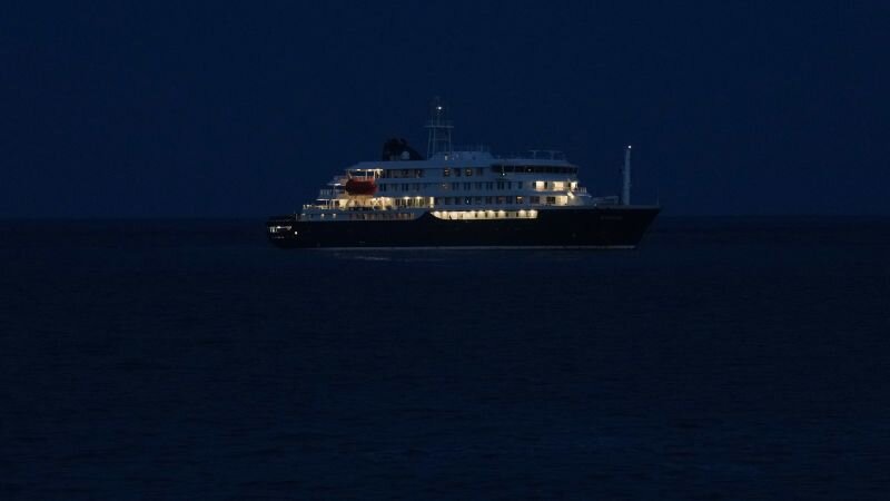 Masks, movies and solo deck walks: life aboard a hantavirus-hit cruise ship - CNN
