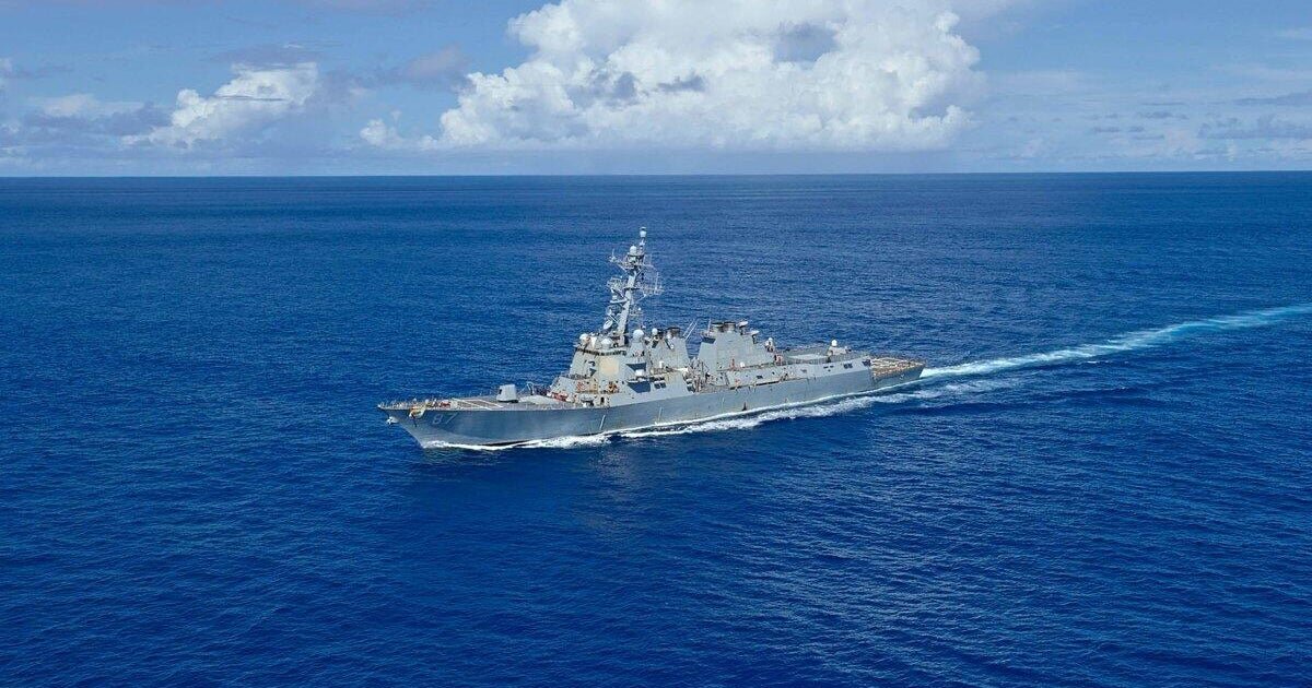 Live Updates: U.S. sinks 6 small Iranian boats as Iran launches attacks on UAE and ships in Strait of Hormuz - CBS News
