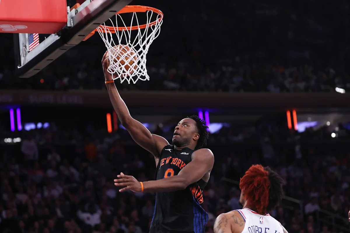 Knicks' OG Anunoby out with hamstring strain for Game 3 vs. 7, still considered 'day-to-day' - Yahoo Sports