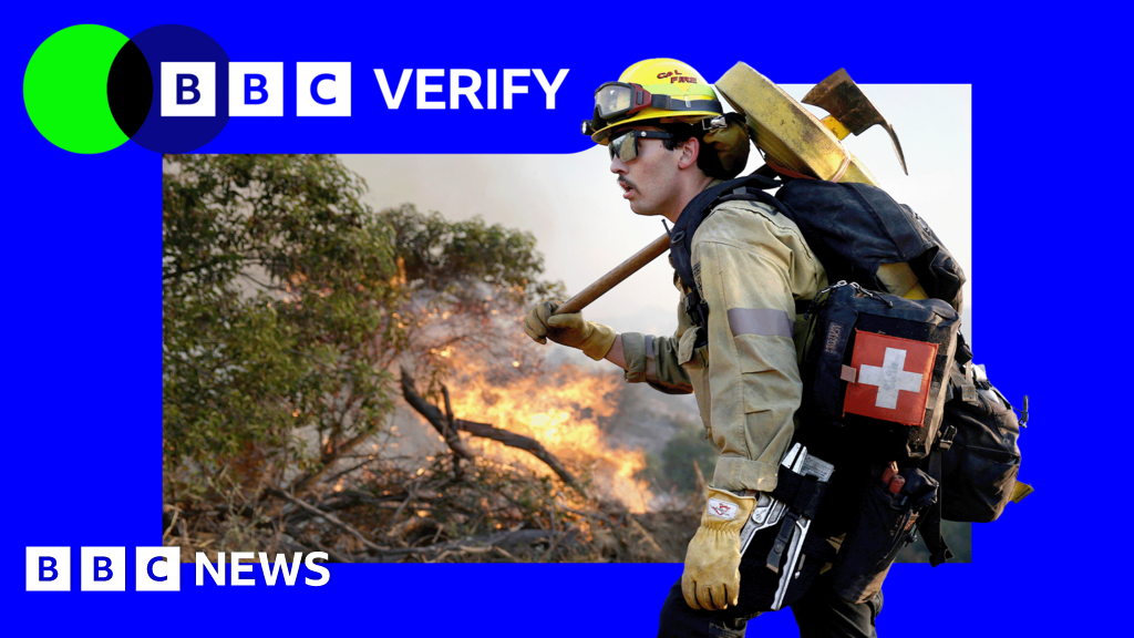 Simi Valley and Santa Rosa fires: Active California wildfires seen from space - BBC