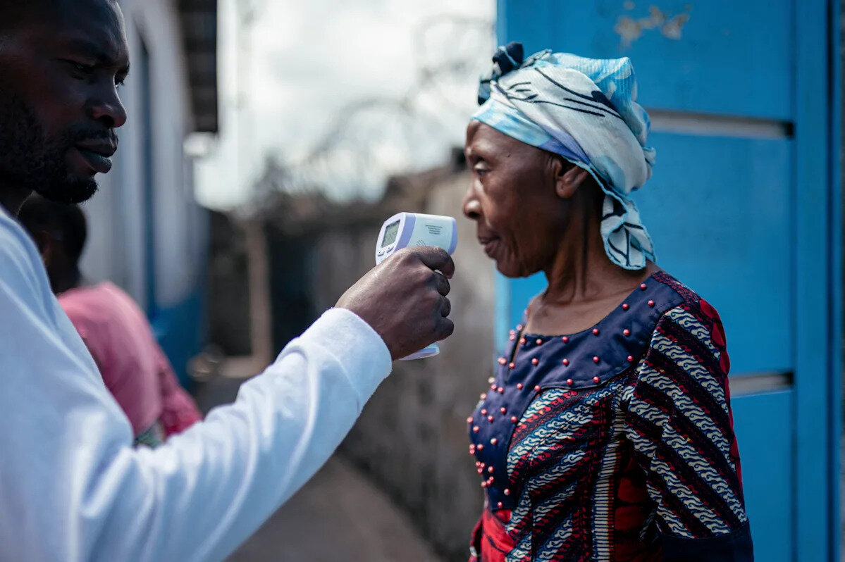 Ebola outbreak live: WHO warns deaths will rise after American tests positive — but global risk remains low - Yahoo