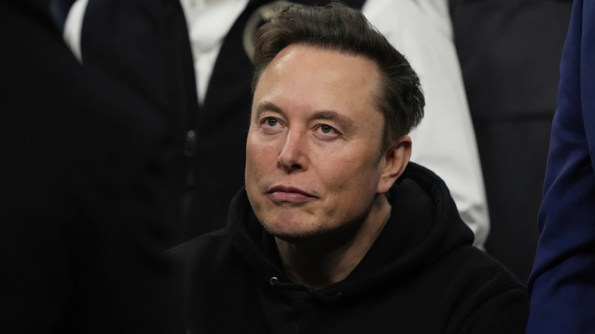 Elon Musk’s SpaceX lines up retail investors for record IPO allocation - Financial Times