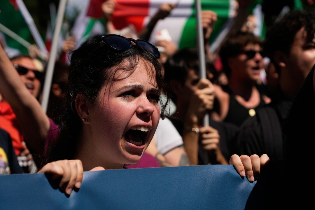 Thousands March in Rome Over 'Remigration' Measure - Newser