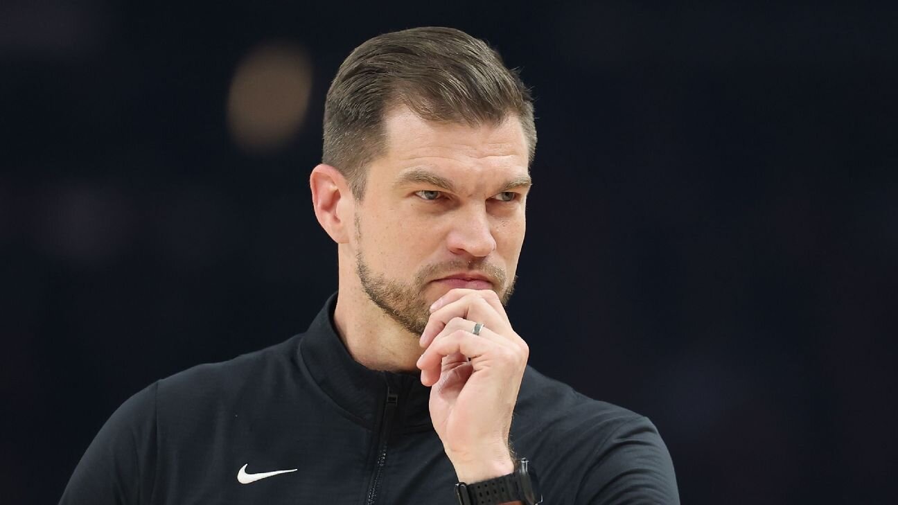 Sources: Bulls finalizing hire of Tiago Splitter as head coach - ESPN