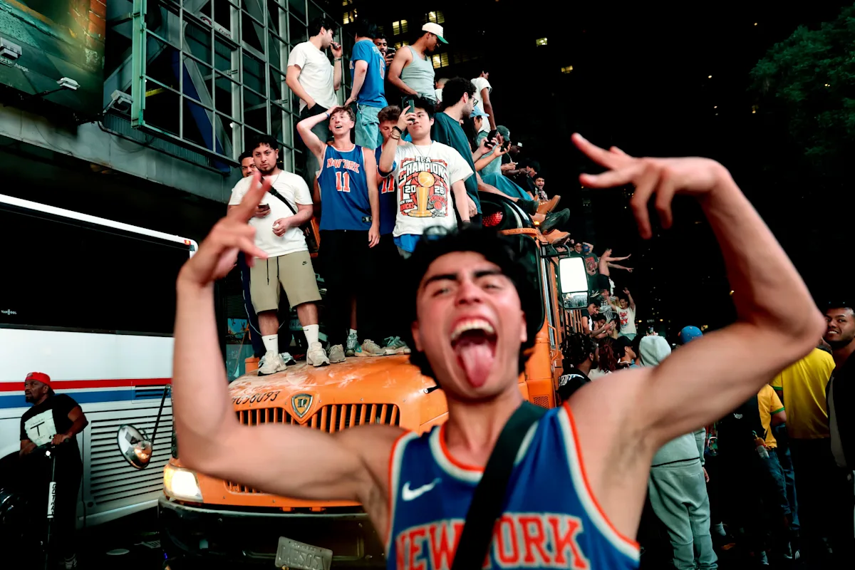 Mayhem mars euphoria as New York City celebrates the Knicks' first championship in 53 years - Yahoo Sports
