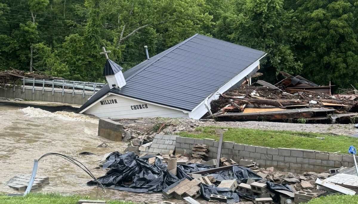 Beshear declares state of emergency as flash flooding worsens, death toll climbs - WLKY