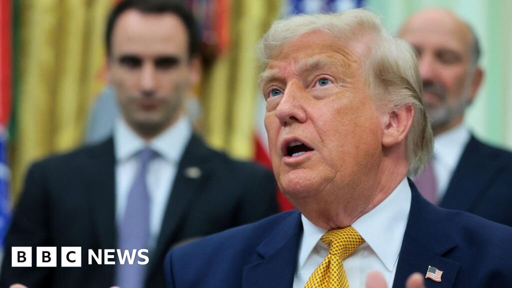 Trump describes Andy Burnham as 'extremely liberal' - BBC