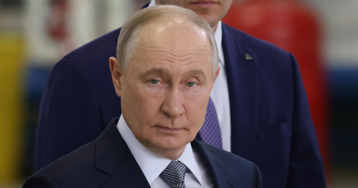 Putin says Ukrainian strikes on infrastructure causing "problems" for Russia - CBS News