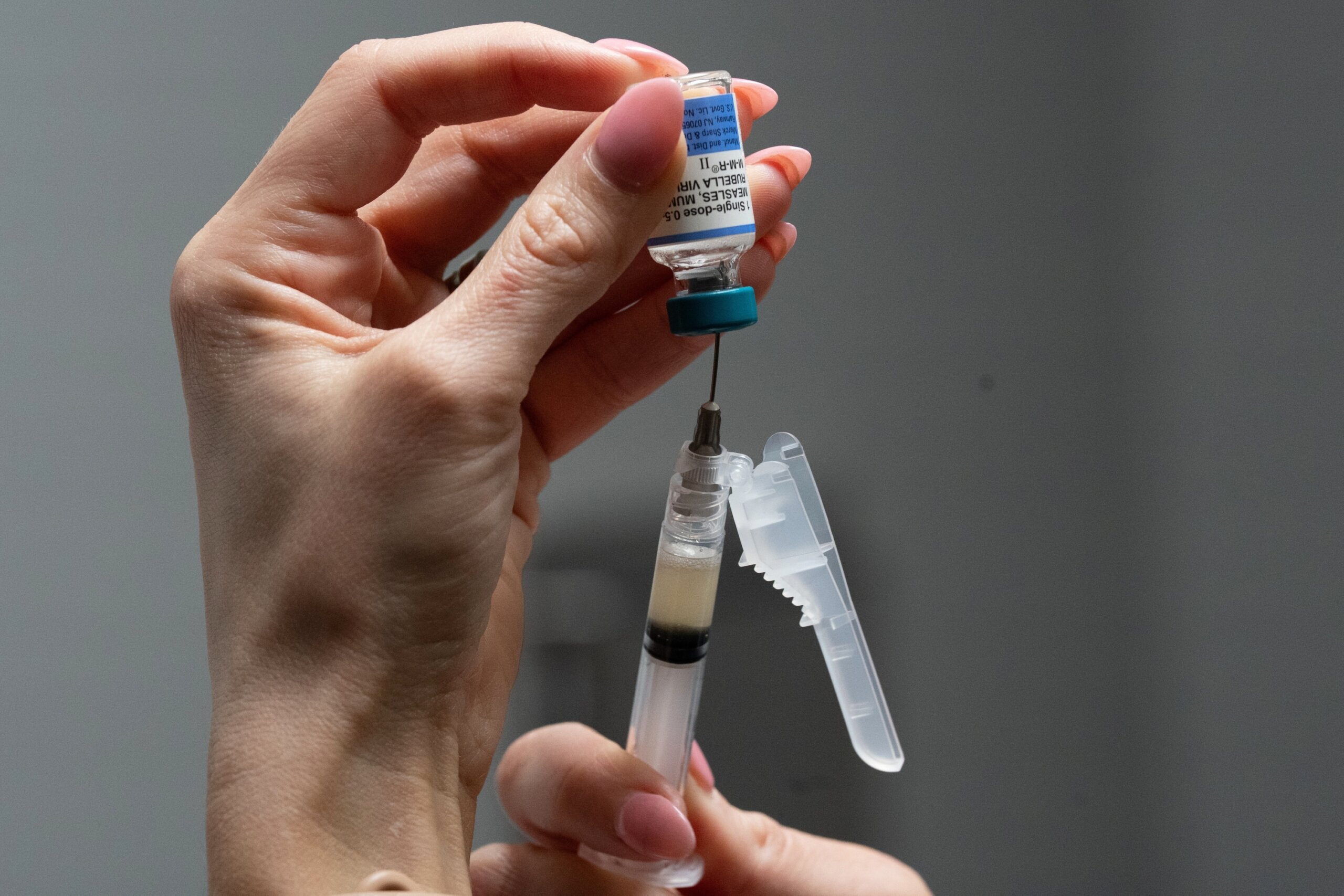 Measles case confirmed in Maryland resident who passed through Dulles and DC clinic - WTOP