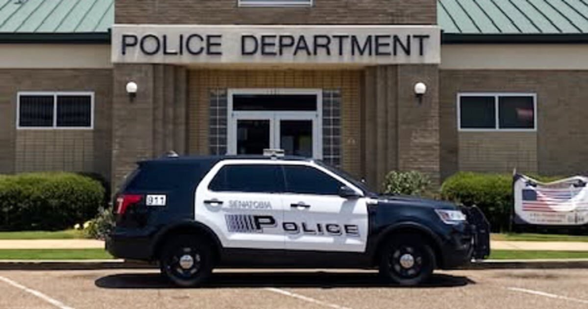 Mississippi 1-year-old killed after police shoot at car during alleged shoplifting call - NBC News