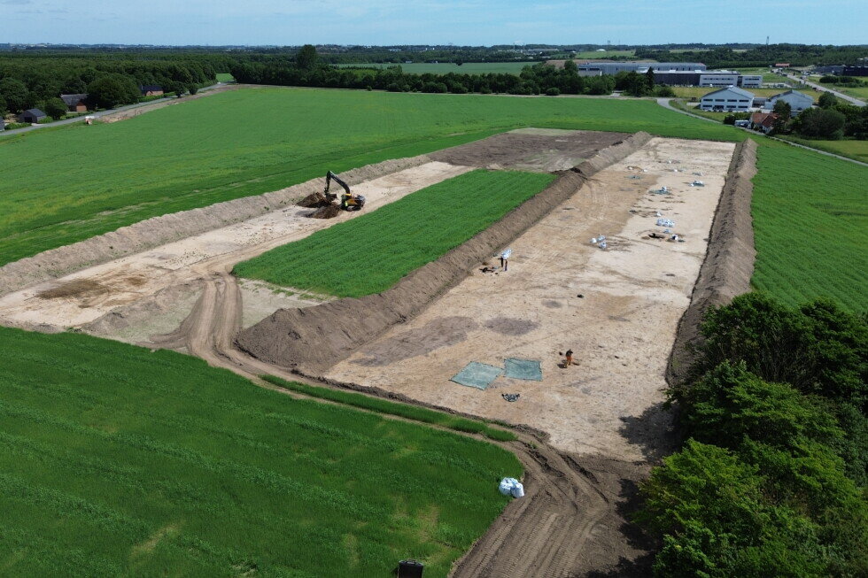 Archaeologists find huge Viking textile production site in Denmark - AP News