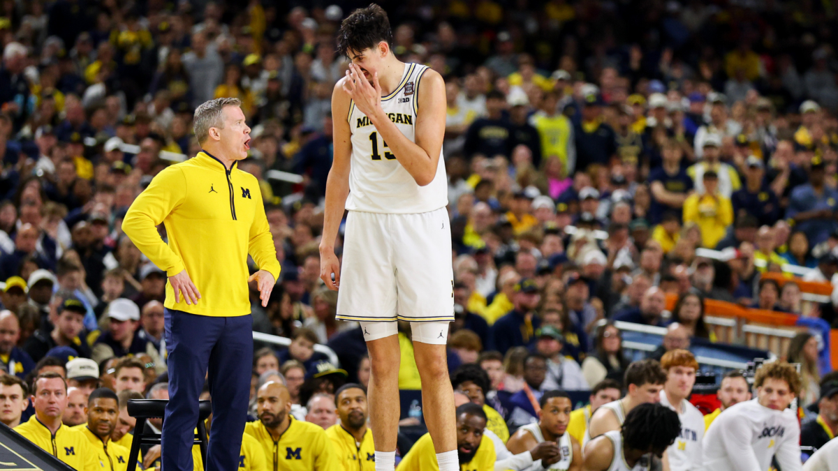 2026 NBA Mock Draft: After hiring Michigan's Dusty May, Mavericks take former Wolverines star Aday Mara - CBS Sports