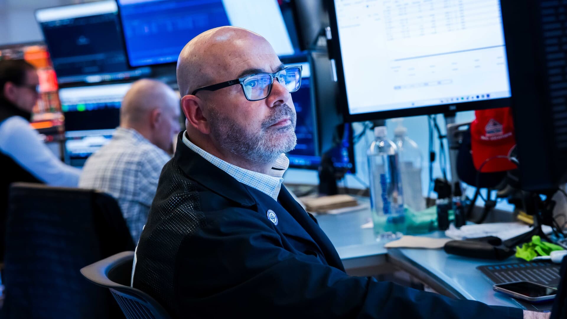 Stock futures are flat in overnight trading as June trading begins near record highs: Live updates - CNBC