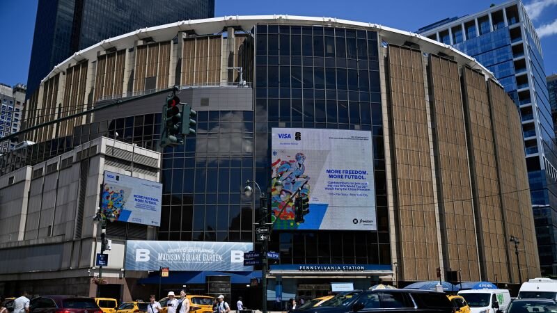 A Taylor Swift wedding at Madison Square Garden? New York remains in disbelief - CNN