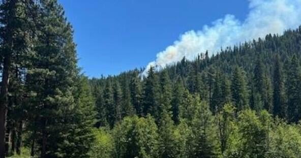 Fighter jet crashes in Washington state, sparking wildfire - CBS News