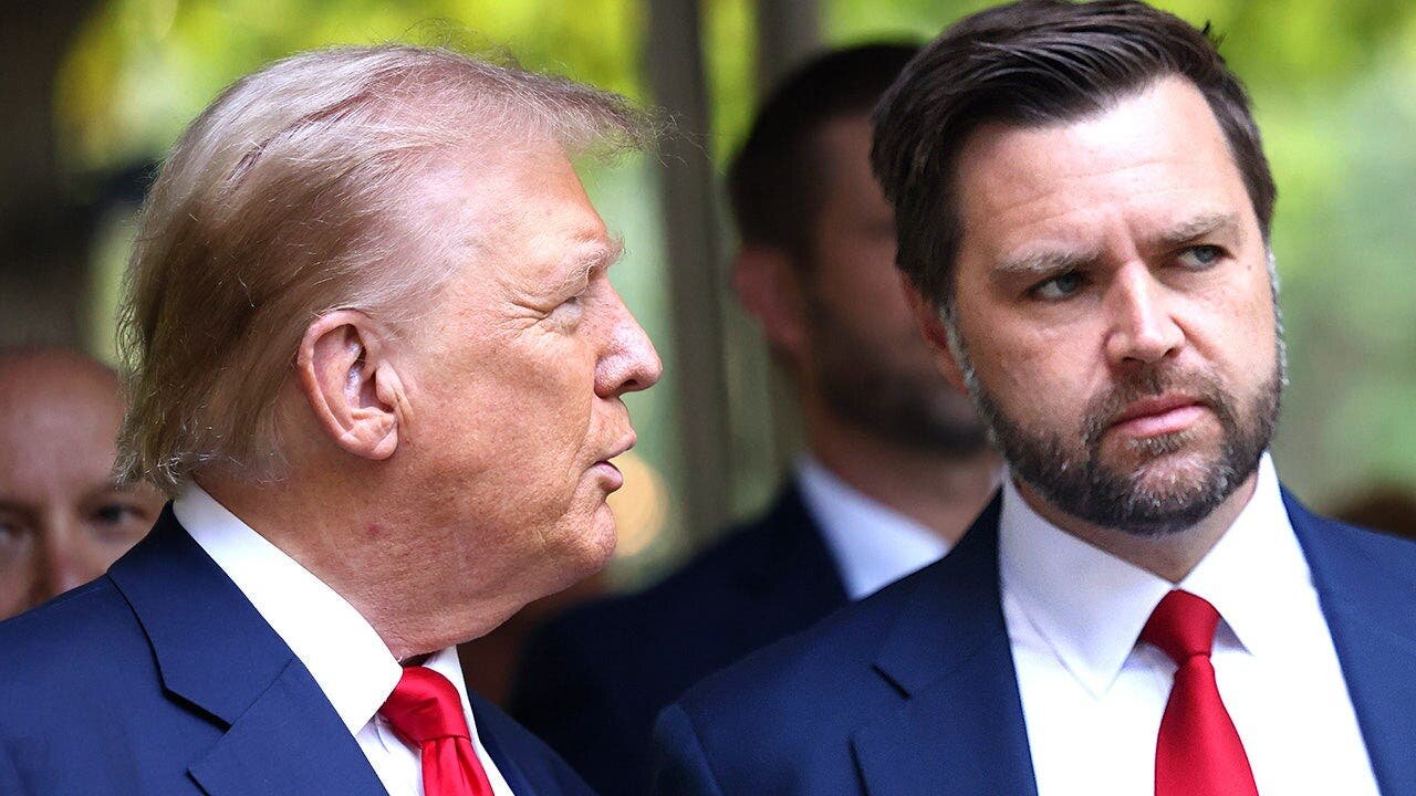 JD Vance uncovers the hidden White House dress code President Trump expects from his inner circle - Fox News
