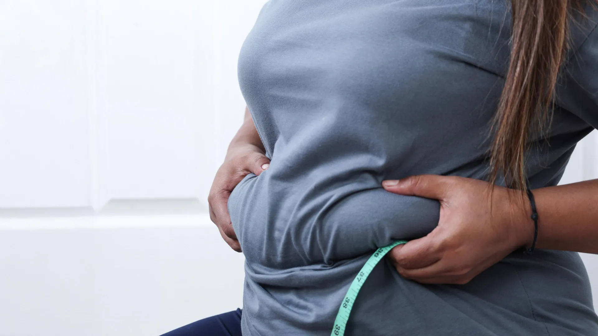 Scientists discover what triggers belly fat as we age - ScienceDaily