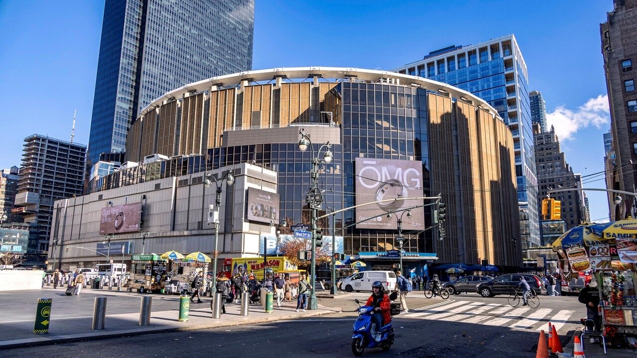Man falls to his death during Goose concert at Madison Square Garden - Newsday