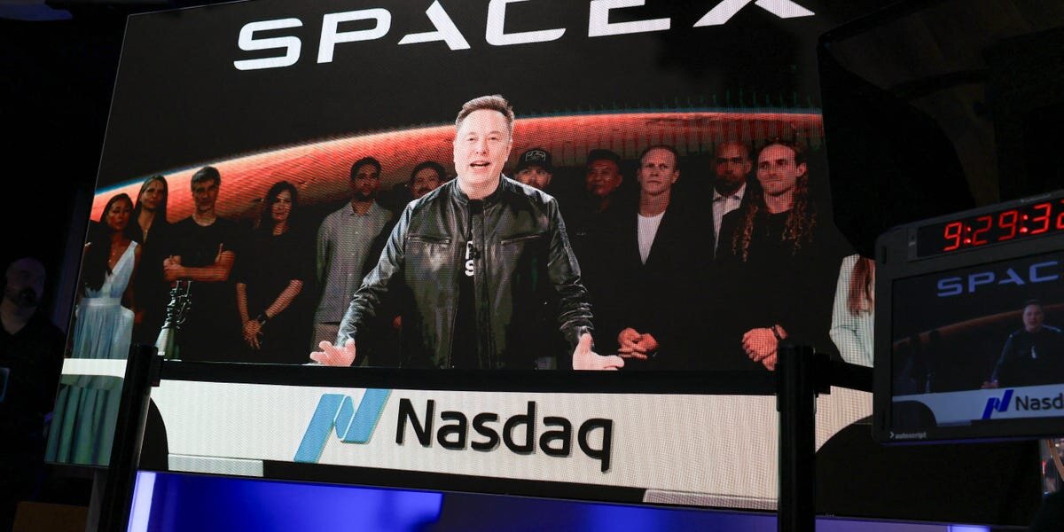 SpaceX workers just hit the jackpot. Now comes the hard part. - Business Insider